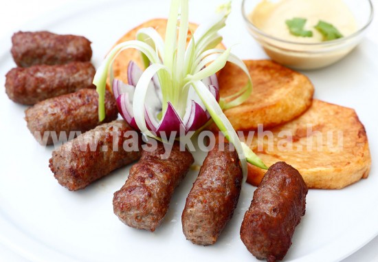 eloetel Finoman fűszerezett húsrudak