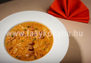 leves Betyáros sertésraguleves