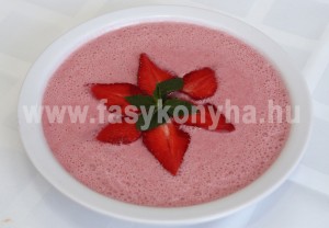 leves Eperkrémleves mentával 