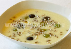 leves Fokhagymás mandulaleves friss szőlővel