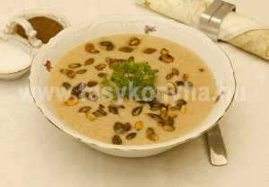 leves Gesztenyepüré leves pirított tökmaggal