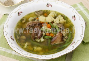 leves Gombás zöldségleves csirkemájjal 