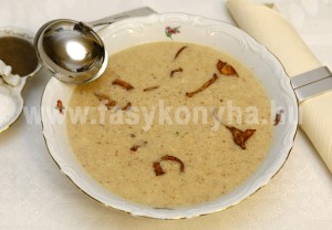 leves Illatos gombakrémleves 