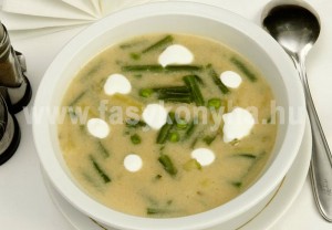 leves Zöldborsós zöldbableves tejfölösen